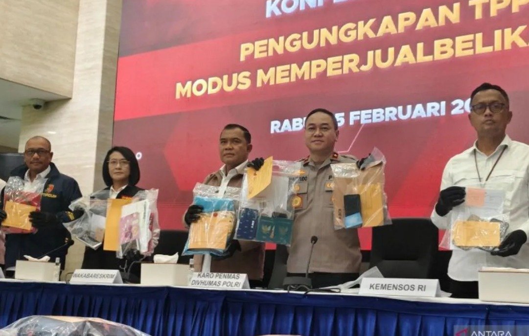 Bareskrim Bongkar Jaringan TPPO Jual Beli Bayi via TikTok, 12 Tersangka Diamankan