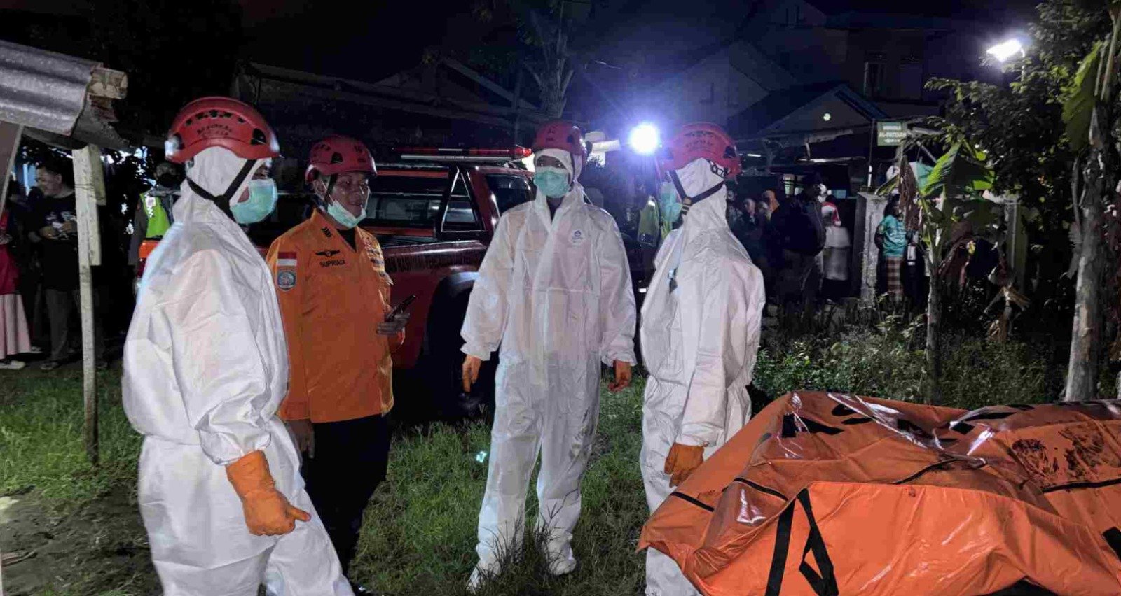 Lansia Ditemukan Meninggal di Rumahnya di Cilacap, Tim SAR Evakuasi Jenazah