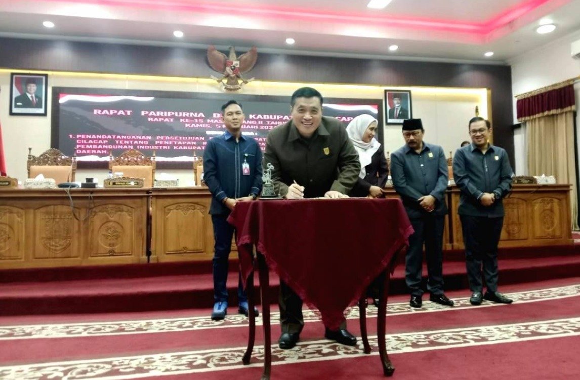 Perda RPIK Cilacap 2025-2045 Resmi Ditetapkan: Arah Baru Pembangunan Industri Berkelanjutan