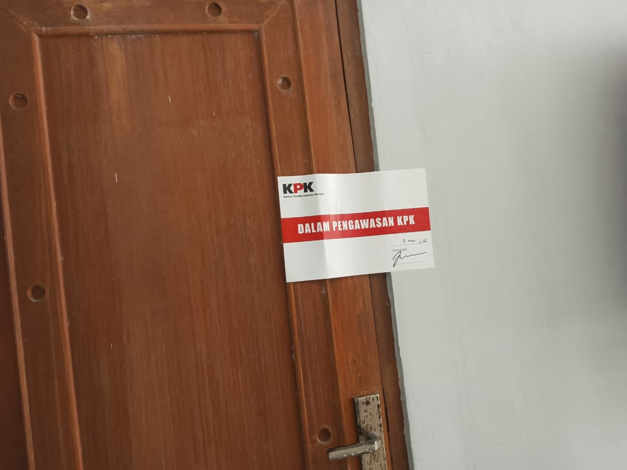 KPK Gelar OTT, Bupati Cilacap Syamsul Auliya Rachman Diamankan Tim Penyidik